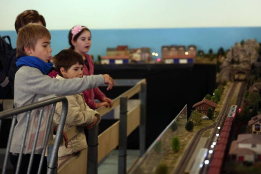Amigos del Ferrocarril expone en Baluarte