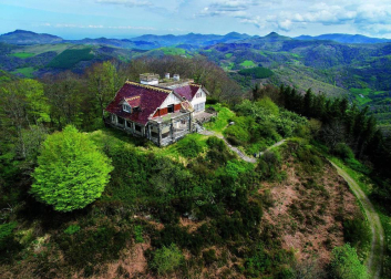 Varios fotógrafos recogen en el libro las instantáneas que nos regala esta zona de Navarra.