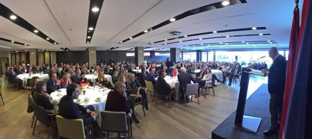 Acto de entrega de premios a la Trayectoria Empresarial a Juan María Antoñana; la empresa Tenerías Omega recibió el premio a la Internacionalización e Industrias San Isidro, el premio a la Innovación.