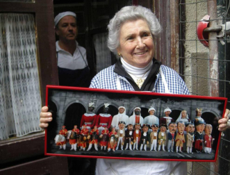 La churrería La Mañueta cumple 145 años. Repasamos sus fotos históricas.