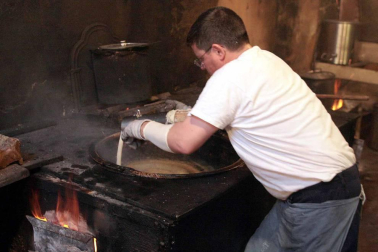 La churrería La Mañueta cumple 145 años. Repasamos sus fotos históricas.