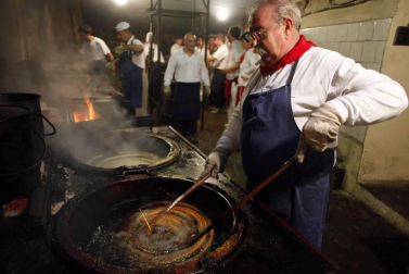 La churrería La Mañueta cumple 145 años. Repasamos sus fotos históricas.