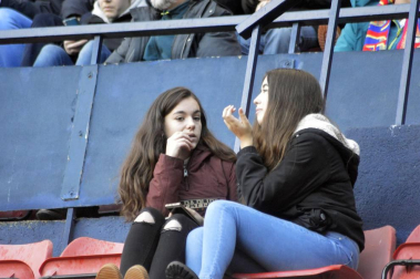 Búscate en la grada del partido celebrado en El Sadar Osasuna-Numancia