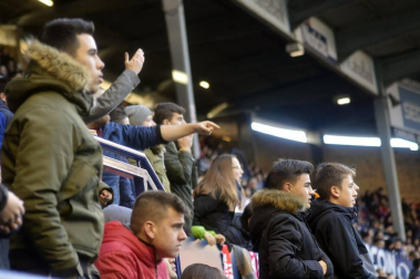 Búscate en la grada del partido celebrado en El Sadar Osasuna-Numancia