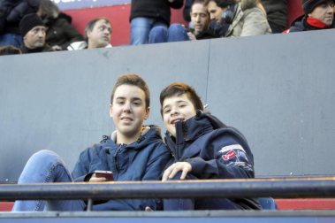 Búscate en la grada del partido celebrado en El Sadar Osasuna-Numancia