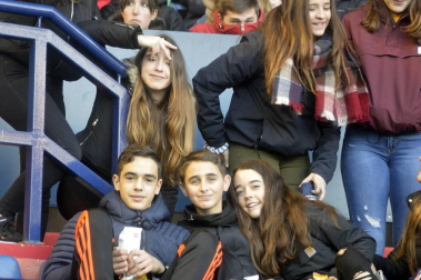 Búscate en la grada del partido celebrado en El Sadar Osasuna-Numancia