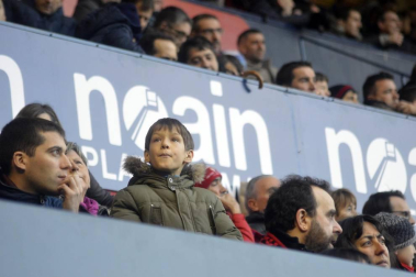 Búscate en la grada del partido celebrado en El Sadar Osasuna-Numancia
