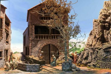 Once dioramas y dos grandes belenes integran la exposición de la Asociación de Belenistas Santa Ana de la capital ribera que ayer abrió sus puertas. Un montaje navideño de un pueblo costero es la “sorpresa” de la 23 edición de esta tradicional muestra