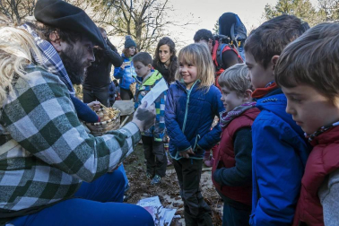 Galería de fotos del Olentzero en el refugio de Larraiza (sierra de Urbasa), Estella y San Adrián.