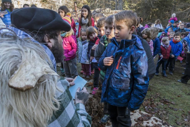 Galería de fotos del Olentzero en el refugio de Larraiza (sierra de Urbasa), Estella y San Adrián.