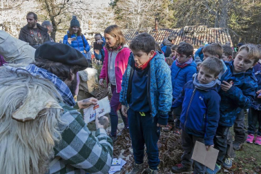 Galería de fotos del Olentzero en el refugio de Larraiza (sierra de Urbasa), Estella y San Adrián.