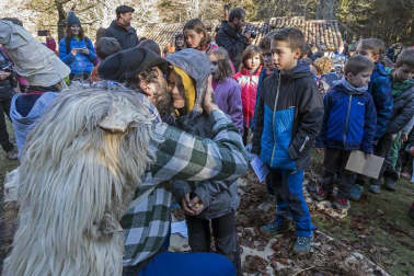 Galería de fotos del Olentzero en el refugio de Larraiza (sierra de Urbasa), Estella y San Adrián.