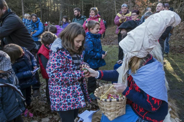 Galería de fotos del Olentzero en el refugio de Larraiza (sierra de Urbasa), Estella y San Adrián.