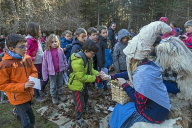 Galería de fotos del Olentzero en el refugio de Larraiza (sierra de Urbasa), Estella y San Adrián.