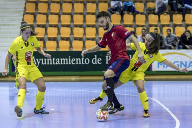 Osasuna Magna, Osasuna, Osasuna femenino y amigos de Puñal disputaron un torneo benéfico organizado por Sadar Bizirik.