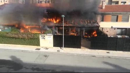 Incendio en una urbanización de Tafalla
