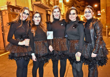 Imágenes de los disfraces de Nochevieja 2017 de Pamplona