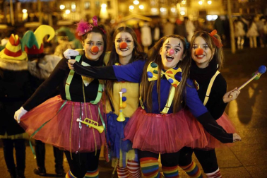 Imágenes de los disfraces de Nochevieja 2017 de Pamplona