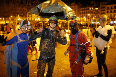 Imágenes de los disfraces de Nochevieja 2017 de Pamplona
