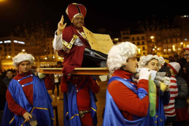Imágenes de los disfraces de Nochevieja 2017 de Pamplona