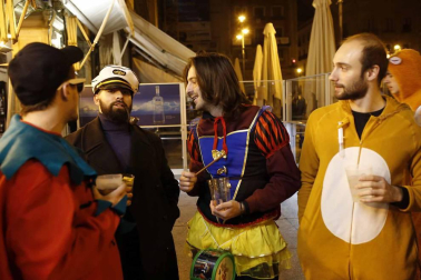 Imágenes de los disfraces de Nochevieja 2017 de Pamplona