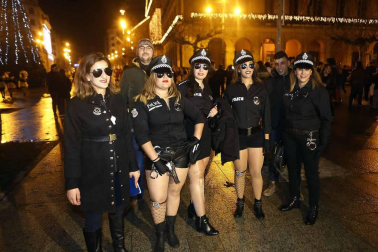 Imágenes de los disfraces de Nochevieja 2017 de Pamplona
