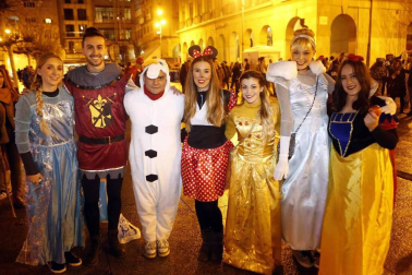 Imágenes de los disfraces de Nochevieja 2017 de Pamplona