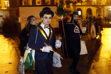 Imágenes de los disfraces de Nochevieja 2017 de Pamplona