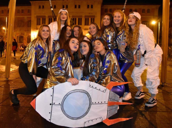 Imágenes de los disfraces de Nochevieja 2017 de Pamplona