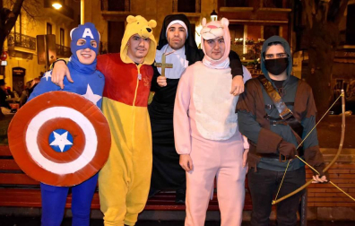 Imágenes de los disfraces de Nochevieja 2017 de Pamplona