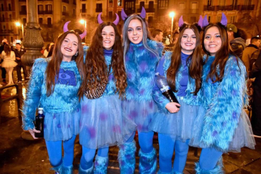 Imágenes de los disfraces de Nochevieja 2017 de Pamplona