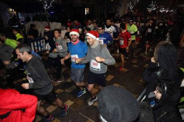 Imágenes de la San Silvestre celebrada en Tudela en 2017