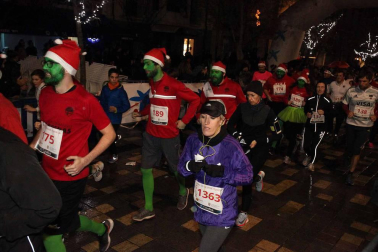 Imágenes de la San Silvestre celebrada en Tudela en 2017