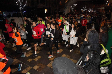 Imágenes de la San Silvestre celebrada en Tudela en 2017