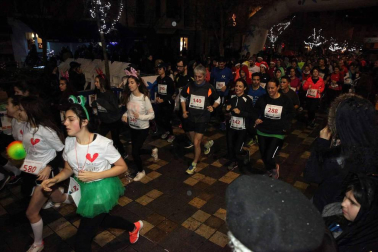 Imágenes de la San Silvestre celebrada en Tudela en 2017