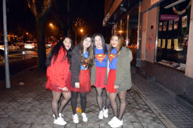Imágenes de los disfraces de la Nochevieja de 2017 en Pamplona