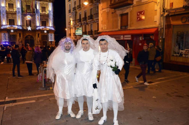 Imágenes de los disfraces de la Nochevieja de 2017 en Pamplona