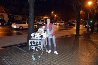Imágenes de los disfraces de la Nochevieja de 2017 en Pamplona