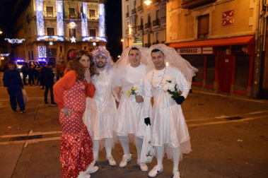 Imágenes de los disfraces de la Nochevieja de 2017 en Pamplona