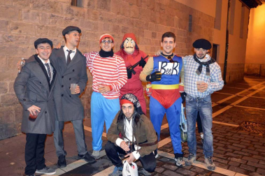 Imágenes de los disfraces de la Nochevieja de 2017 en Pamplona