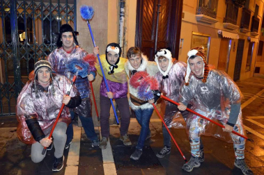 Imágenes de los disfraces de la Nochevieja de 2017 en Pamplona
