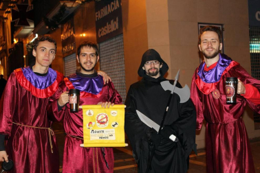 Imágenes de los disfraces de la Nochevieja de 2017 en Pamplona