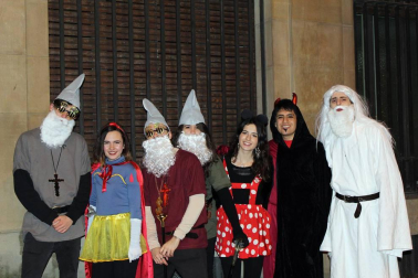 Imágenes de los disfraces de la Nochevieja de 2017 en Pamplona
