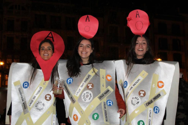 Imágenes de los disfraces de la Nochevieja de 2017 en Pamplona