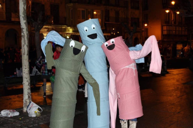Imágenes de los disfraces de la Nochevieja de 2017 en Pamplona