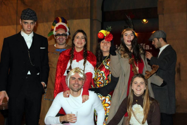 Imágenes de los disfraces de la Nochevieja de 2017 en Pamplona
