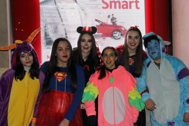 Imágenes de los disfraces de la Nochevieja de 2017 en Pamplona