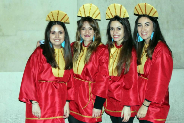 Imágenes de los disfraces de la Nochevieja de 2017 en Pamplona