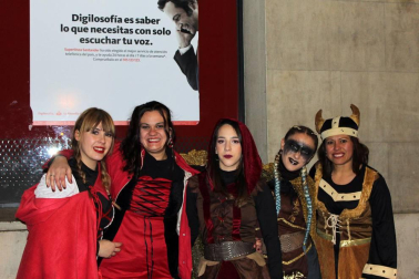 Imágenes de los disfraces de la Nochevieja de 2017 en Pamplona