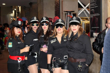 Imágenes de los disfraces de la Nochevieja de 2017 en Pamplona